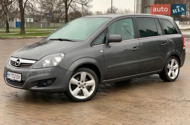 Минивэн Opel Zafira 2011 в Лебедине