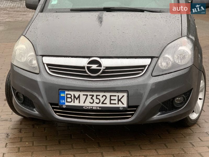Мінівен Opel Zafira 2011 в Лебедині