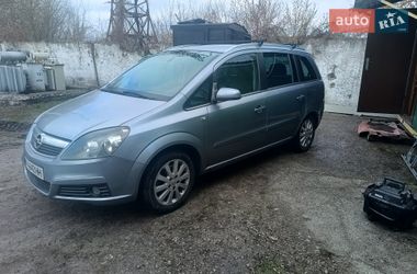 Мінівен Opel Zafira 2007 в Бучі