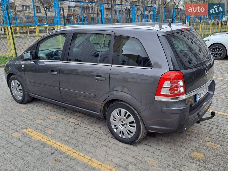 Мінівен Opel Zafira 2010 в Вінниці