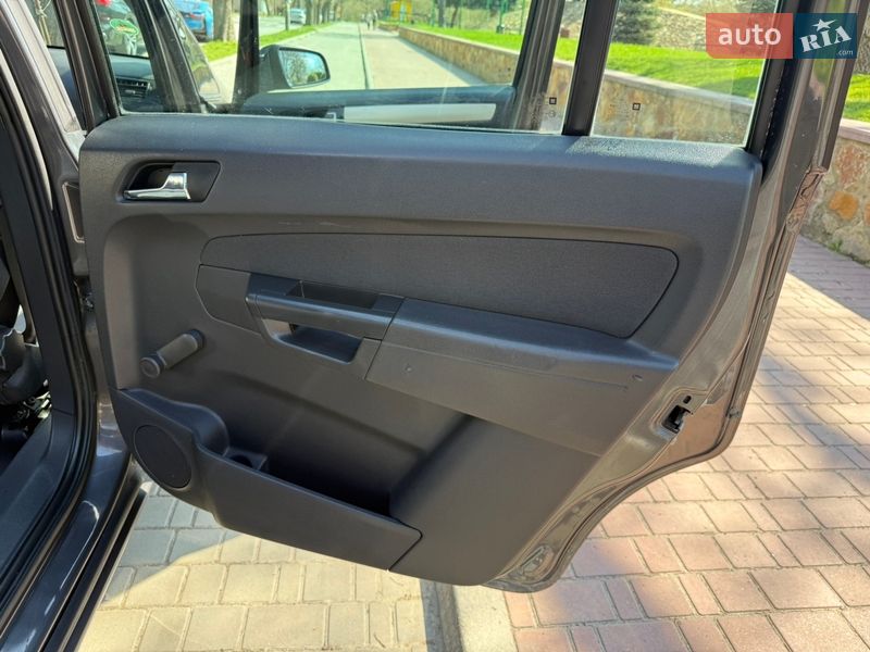 Минивэн Opel Zafira 2009 в Могилев-Подольске