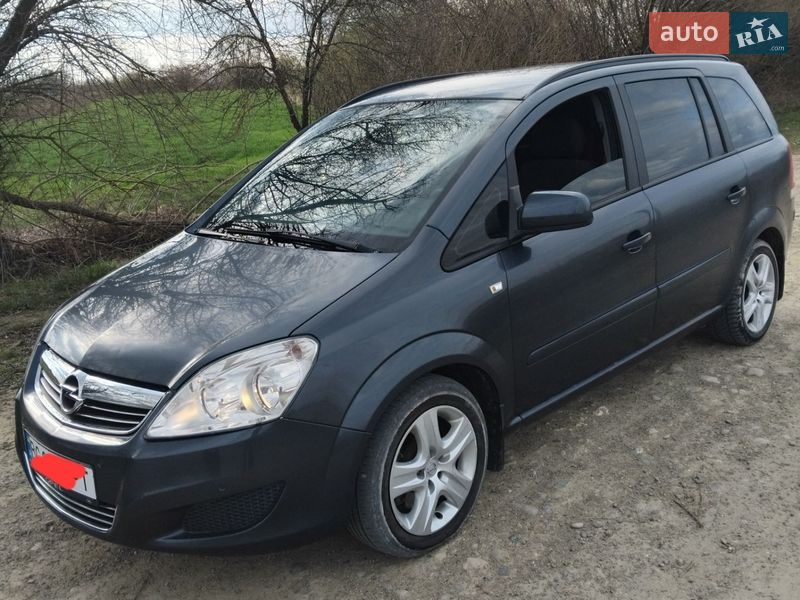 Мінівен Opel Zafira 2009 в Дрогобичі