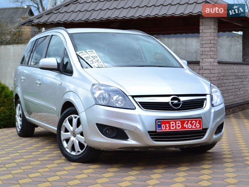 Opel Zafira 2012