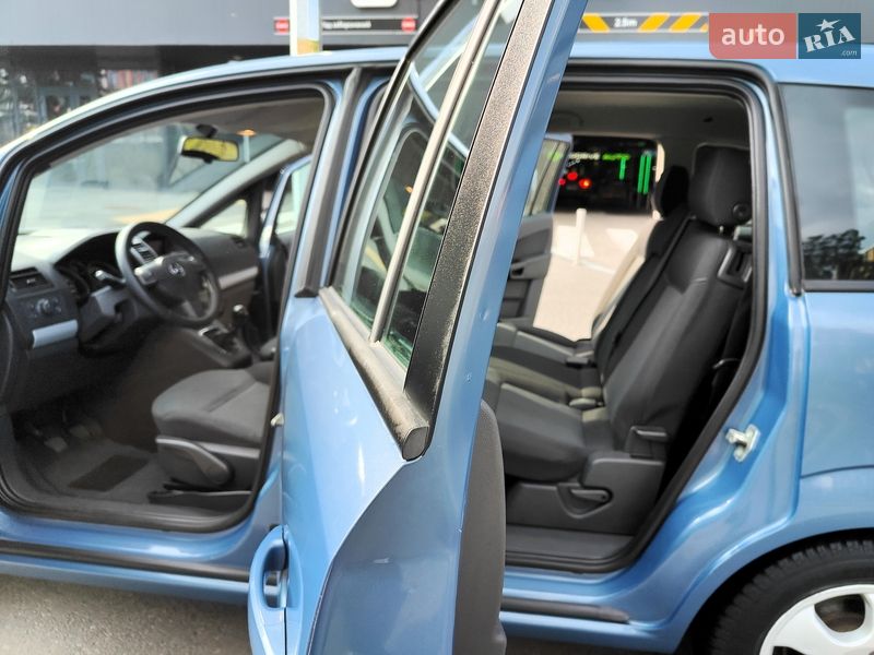 Минивэн Opel Zafira 2007 в Киеве фото 7 Минивэн Opel Zafira 2007 в Киеве