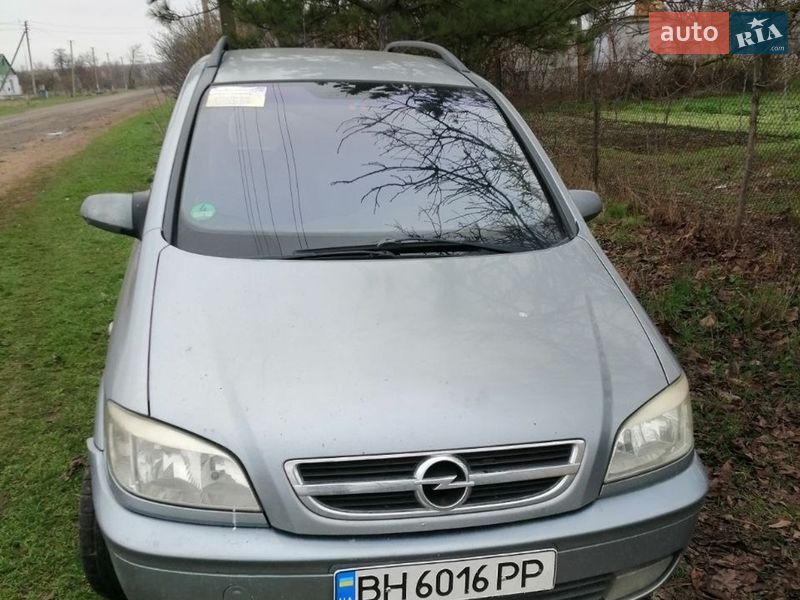 Opel Zafira 2004
