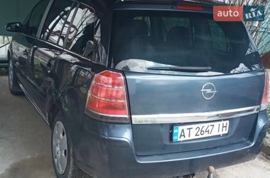Минивэн Opel Zafira 2008 в Ивано-Франковске
