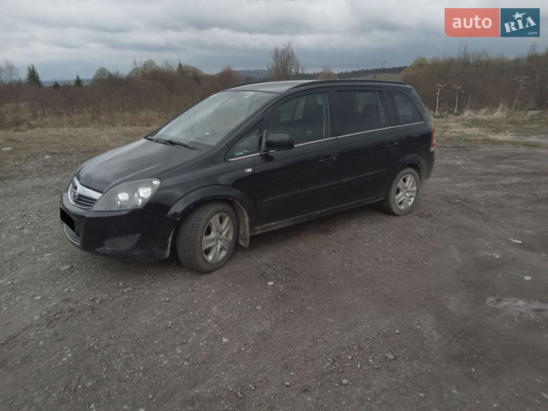 Opel Zafira 2011