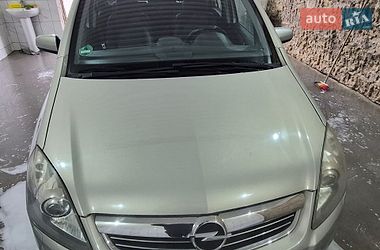 Минивэн Opel Zafira 2008 в Виннице