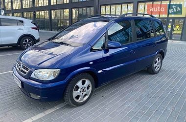 Минивэн Opel Zafira 2004 в Полтаве