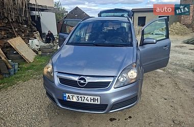 Мінівен Opel Zafira 2006 в Івано-Франківську