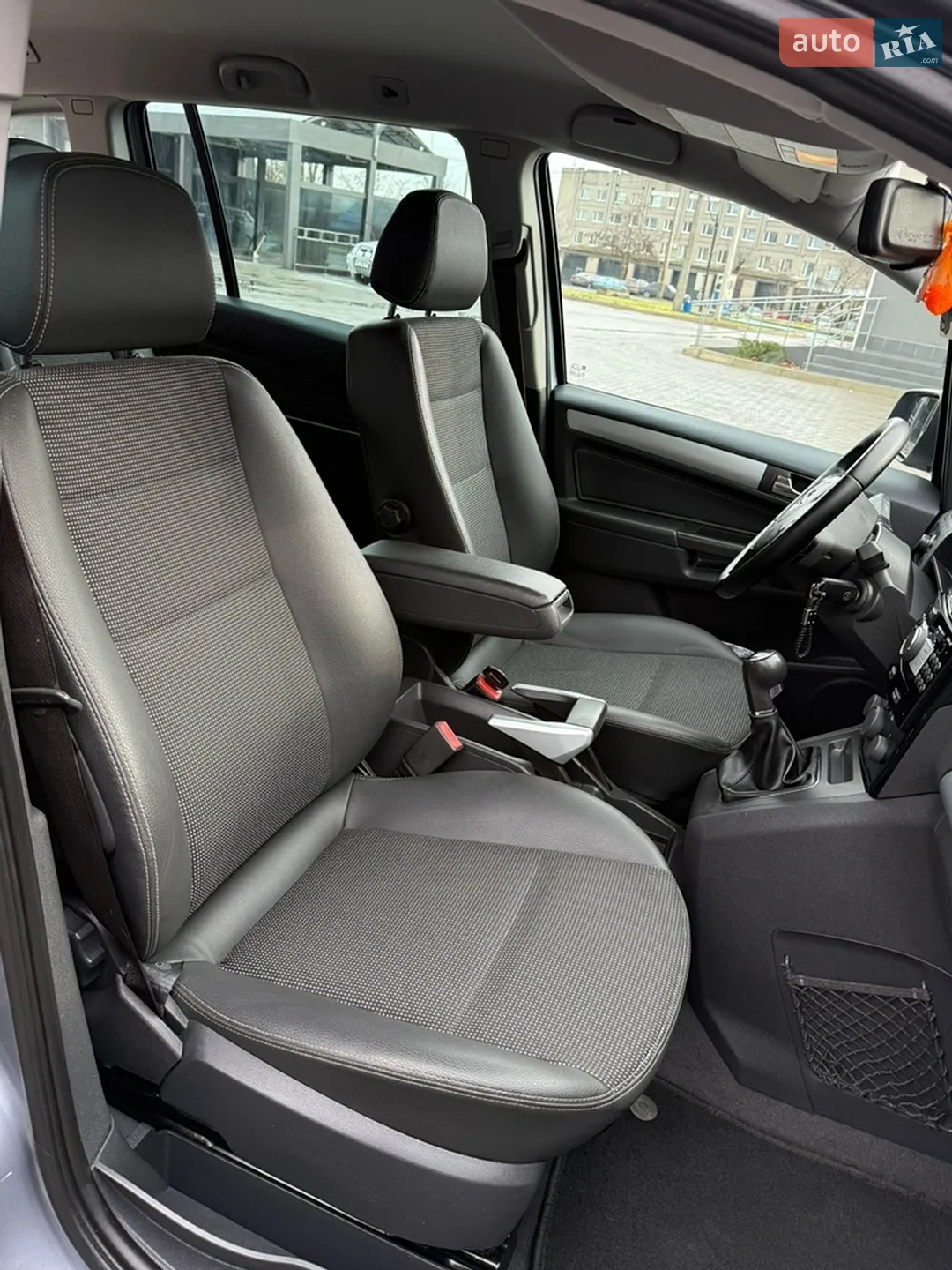 2010 Opel Zafira - мініатюра 17