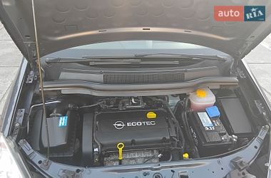 Минивэн Opel Zafira 2009 в Ровно
