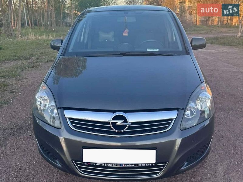 Opel Zafira 2011