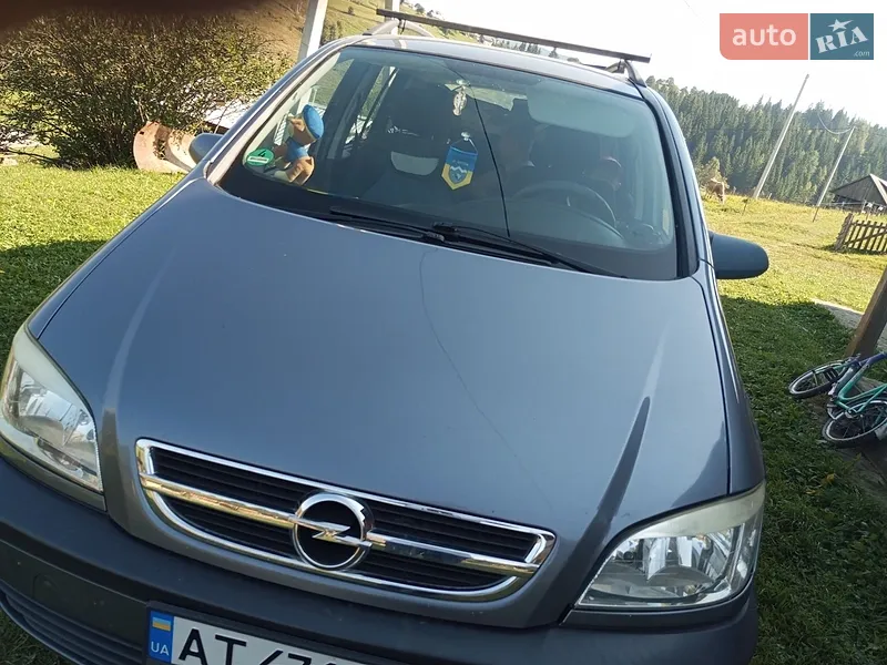 Opel Zafira 2004