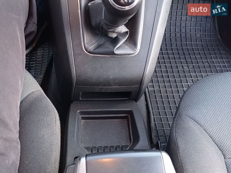 Минивэн Opel Zafira 2007 в Заводском фото 13 Минивэн Opel Zafira 2007 в Заводском