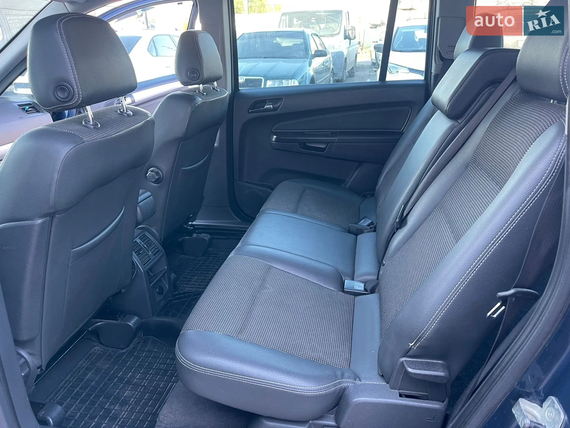 2011 Opel Zafira - мініатюра 26