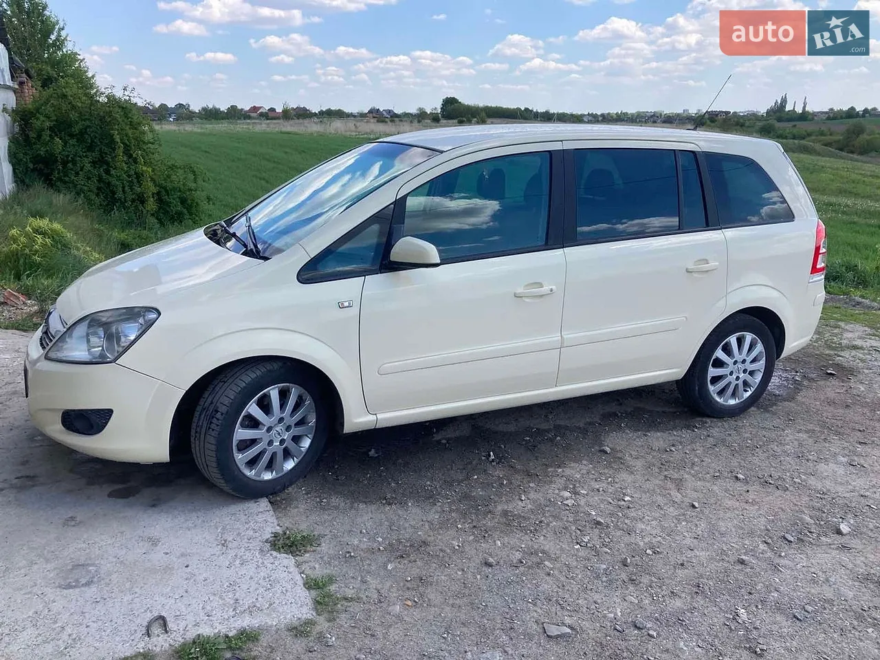 2010 Opel Zafira - мініатюра 23