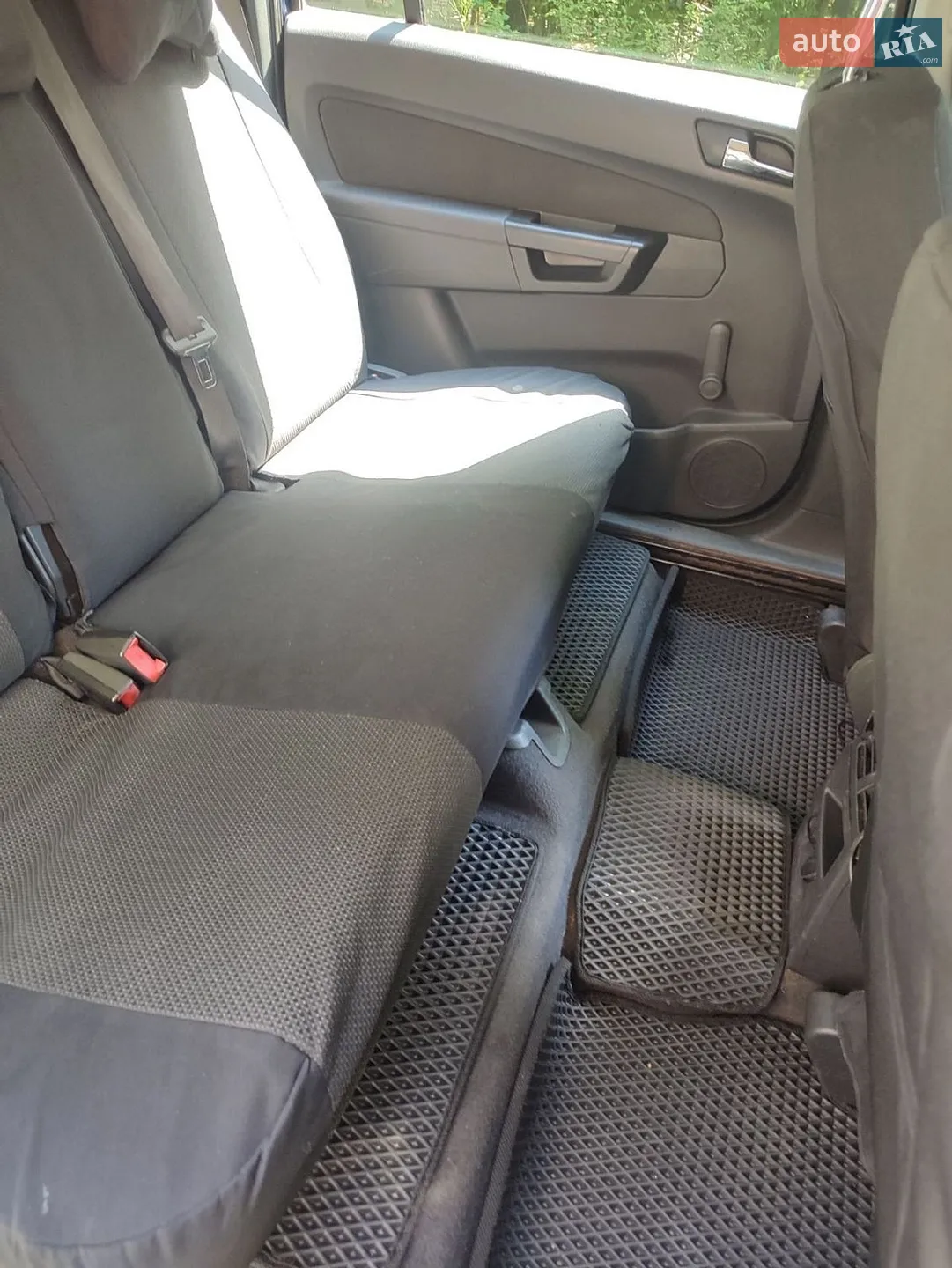 2010 Opel Zafira - мініатюра 13