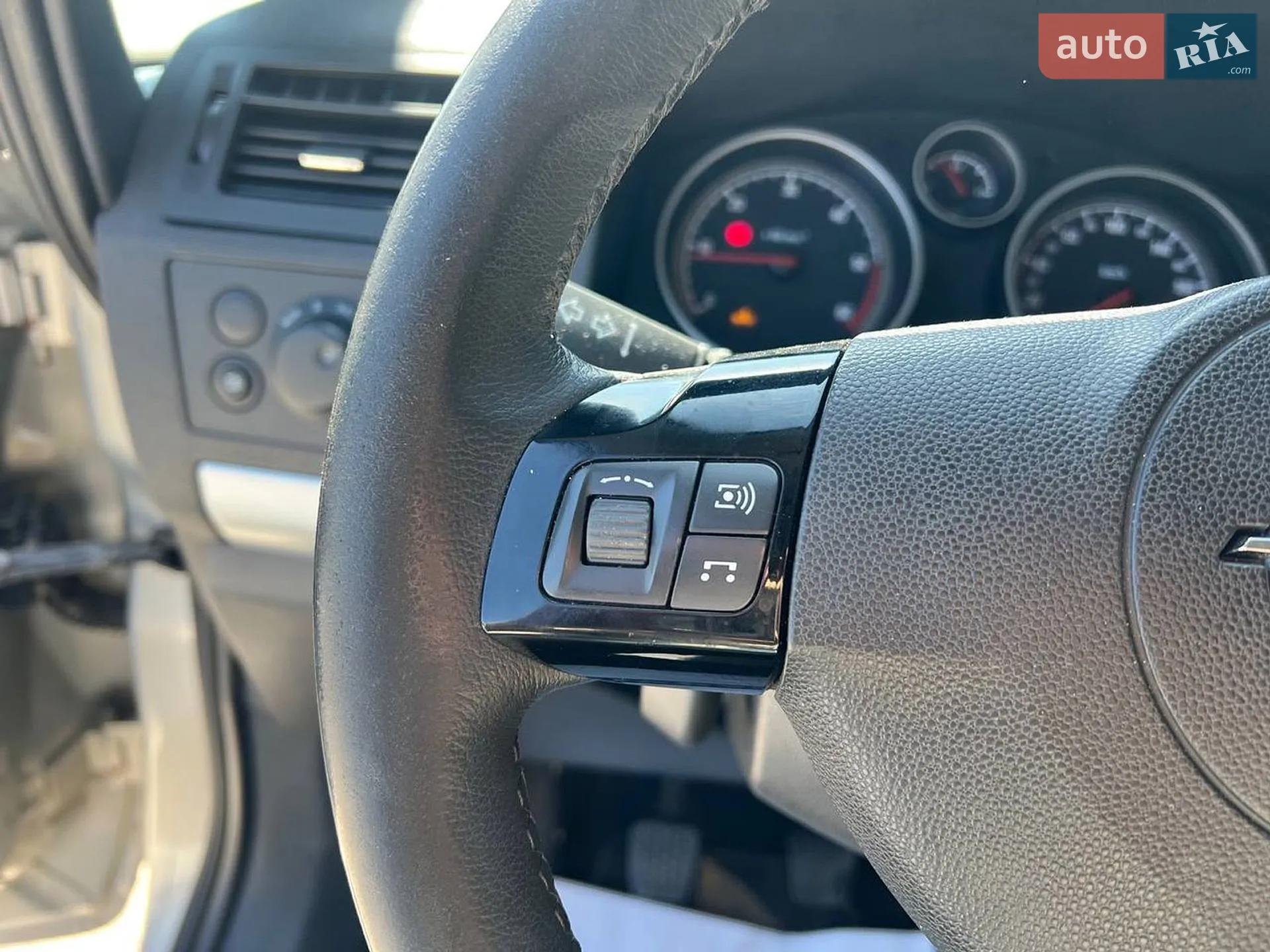2010 Opel Zafira - мініатюра 25