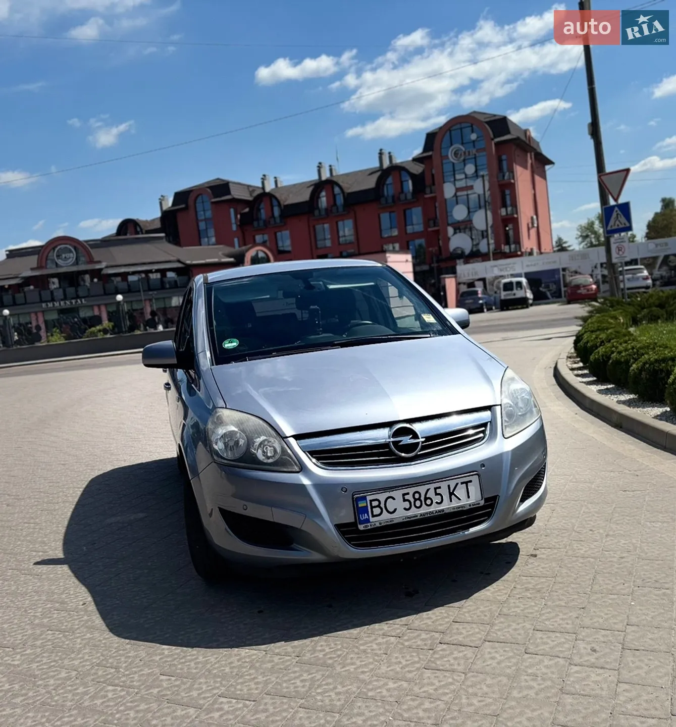 2010 Opel Zafira - фото 1