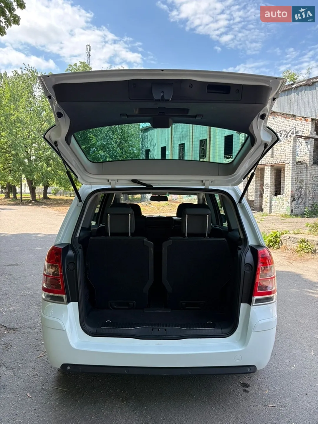 2011 Opel Zafira - мініатюра 38