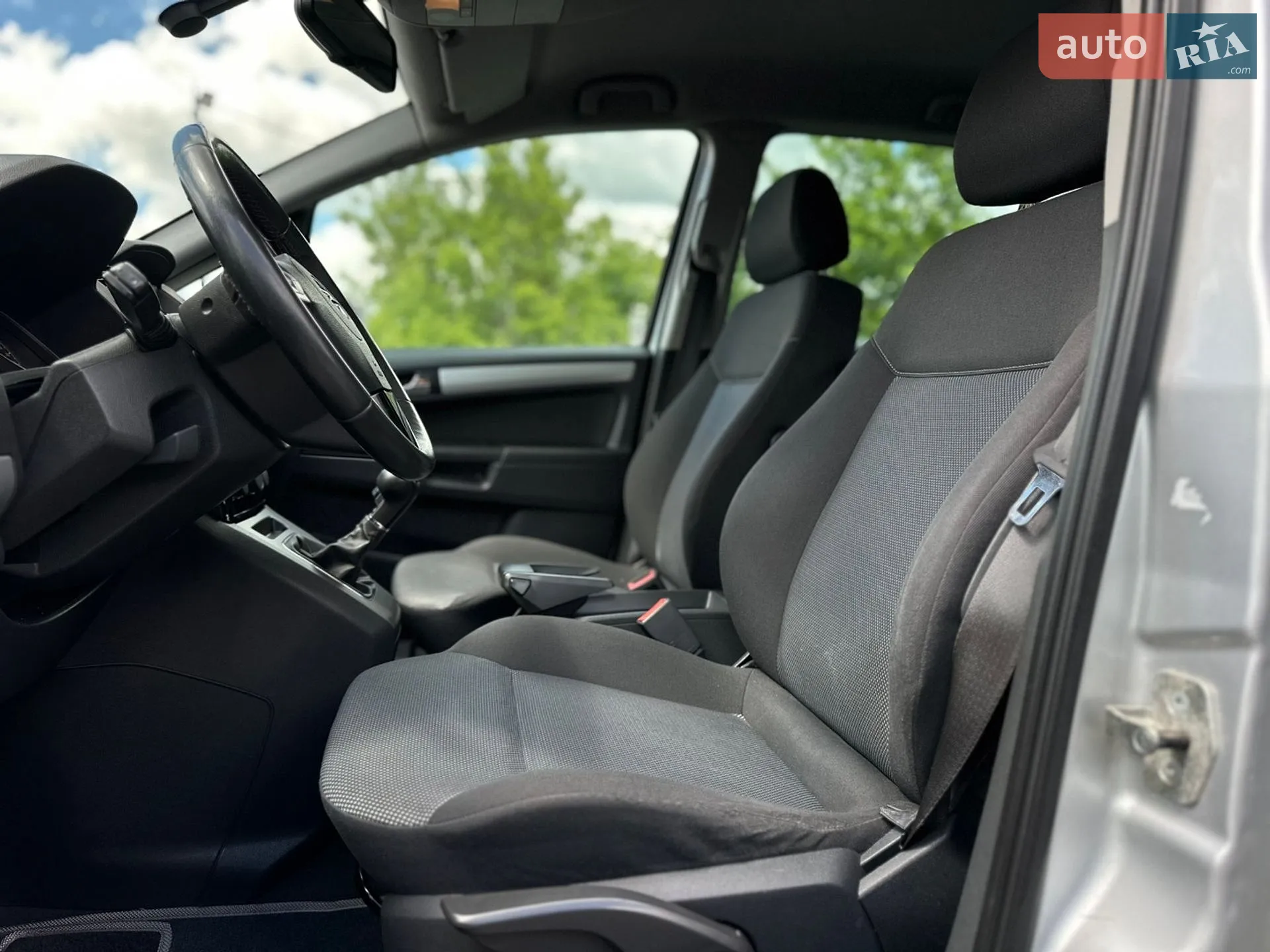 2010 Opel Zafira - мініатюра 28