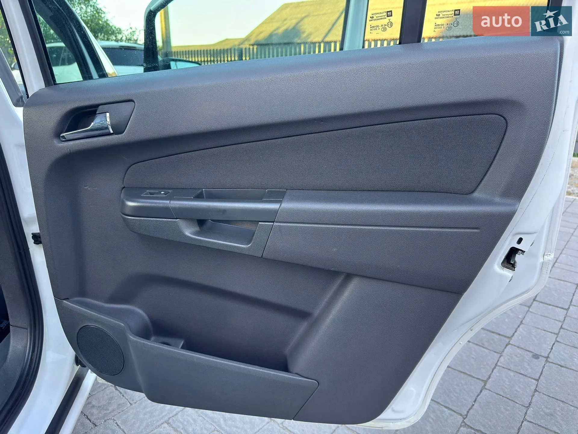 2010 Opel Zafira - мініатюра 41