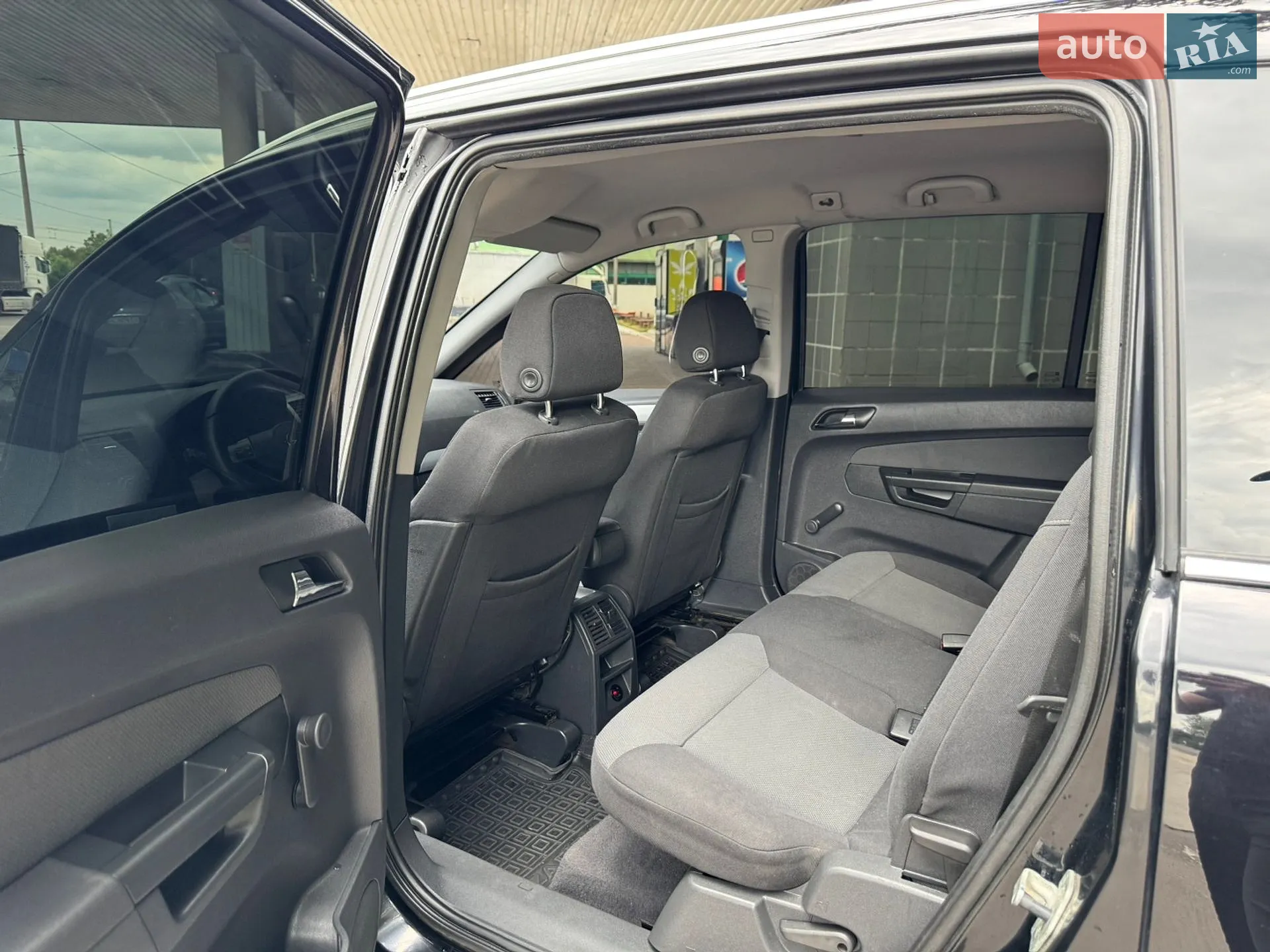 2019 Toyota Land Cruiser - мініатюра 14