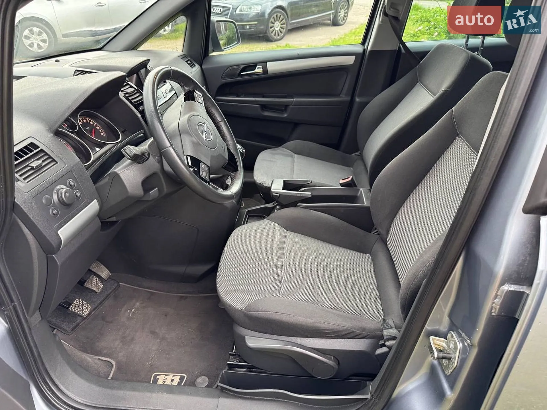 2010 Opel Zafira - мініатюра 38