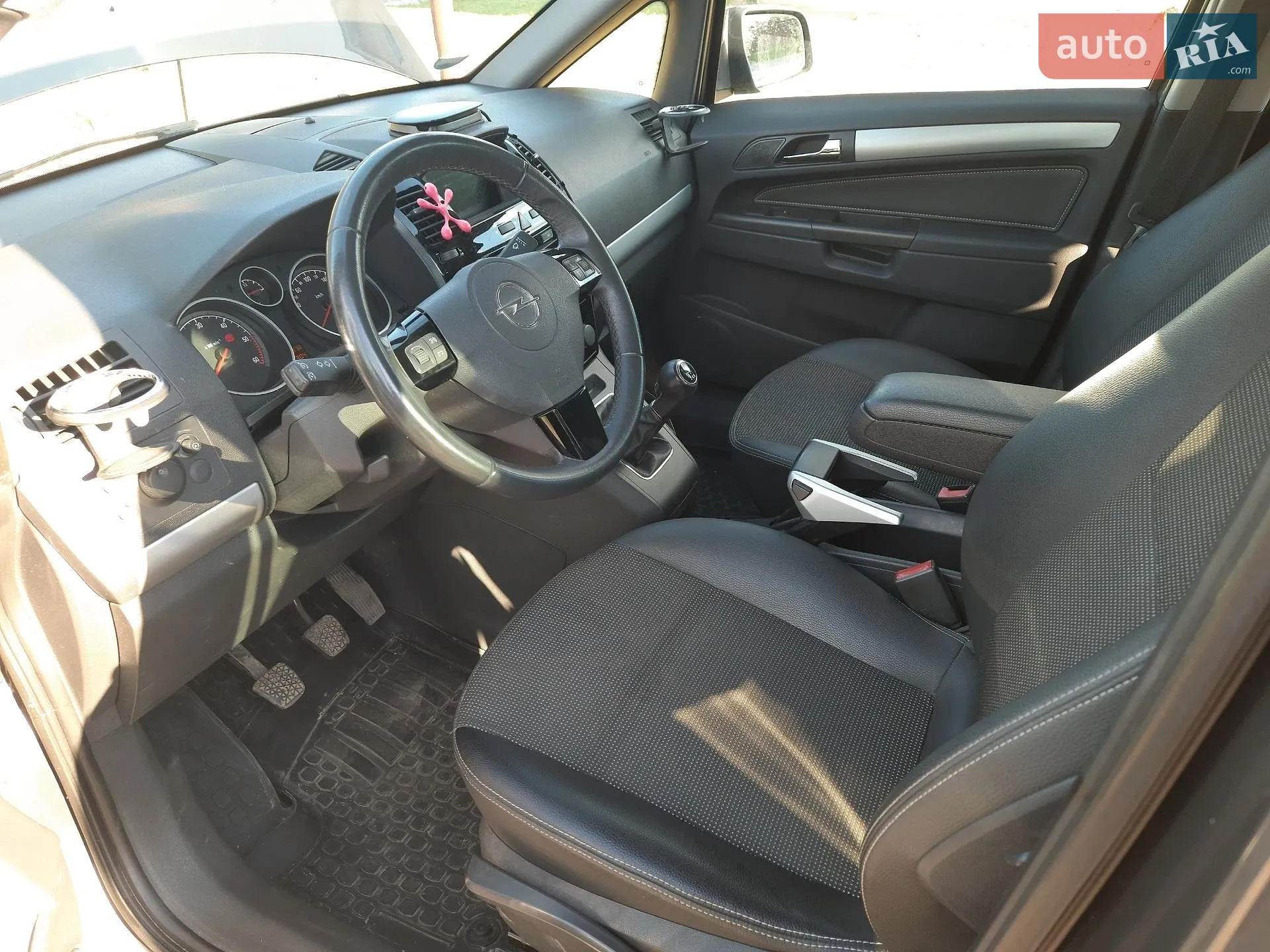 2010 Opel Zafira - мініатюра 2
