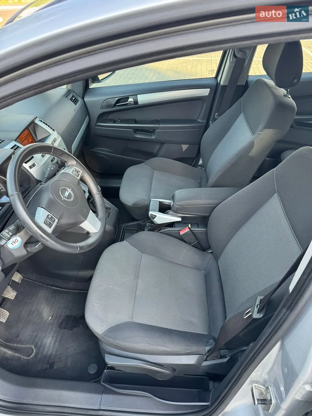 2010 Opel Zafira - мініатюра 17