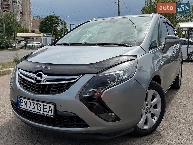 Opel Zafira 2015