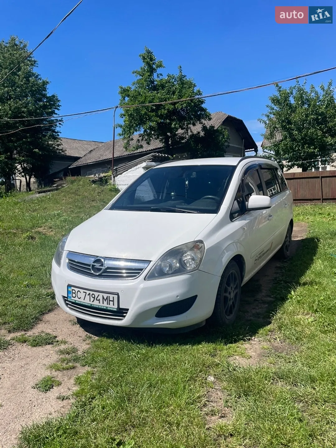2010 Opel Zafira - фото 1