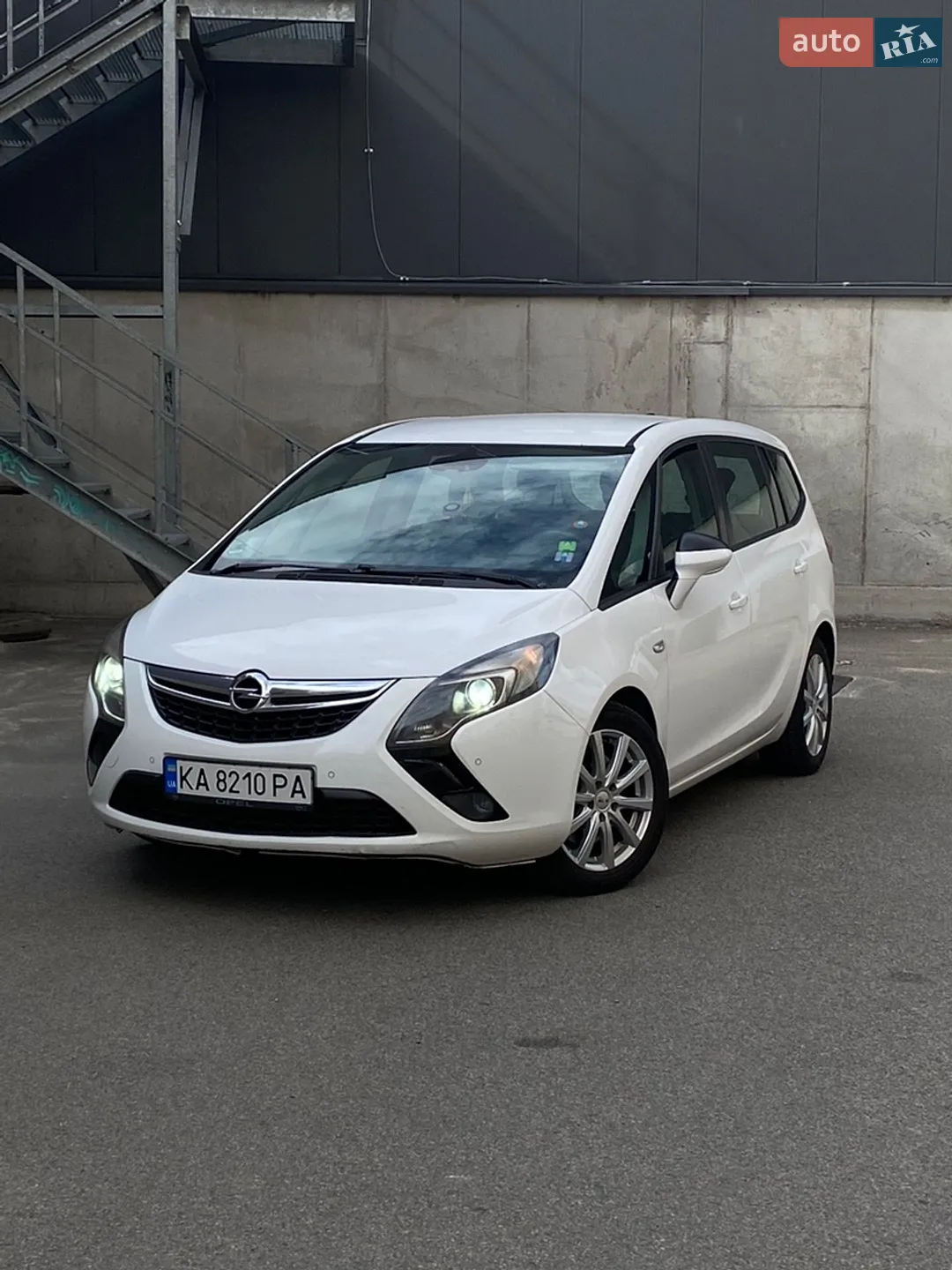 2016 Opel Zafira - фото 1
