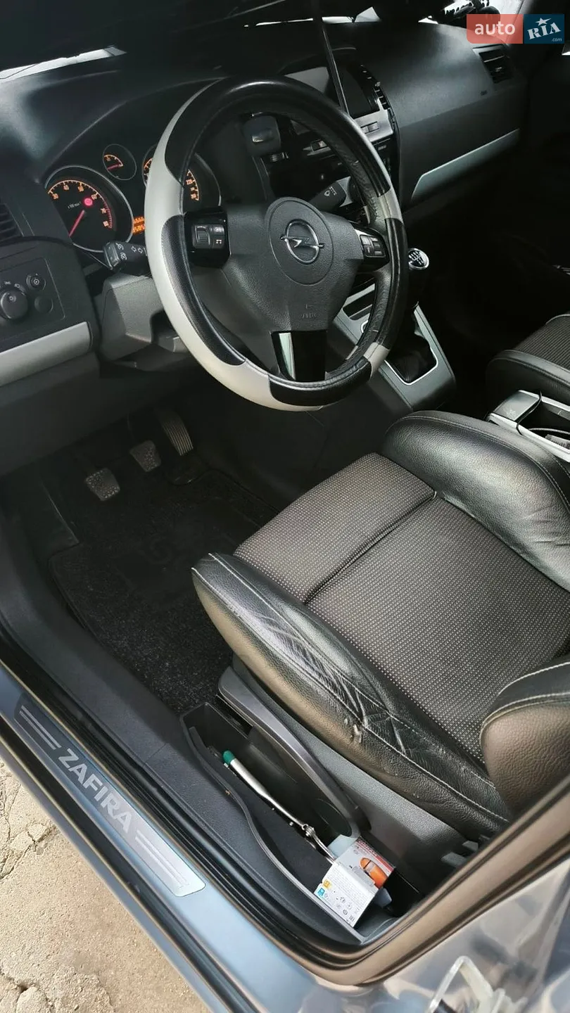 2010 Opel Zafira - мініатюра 9