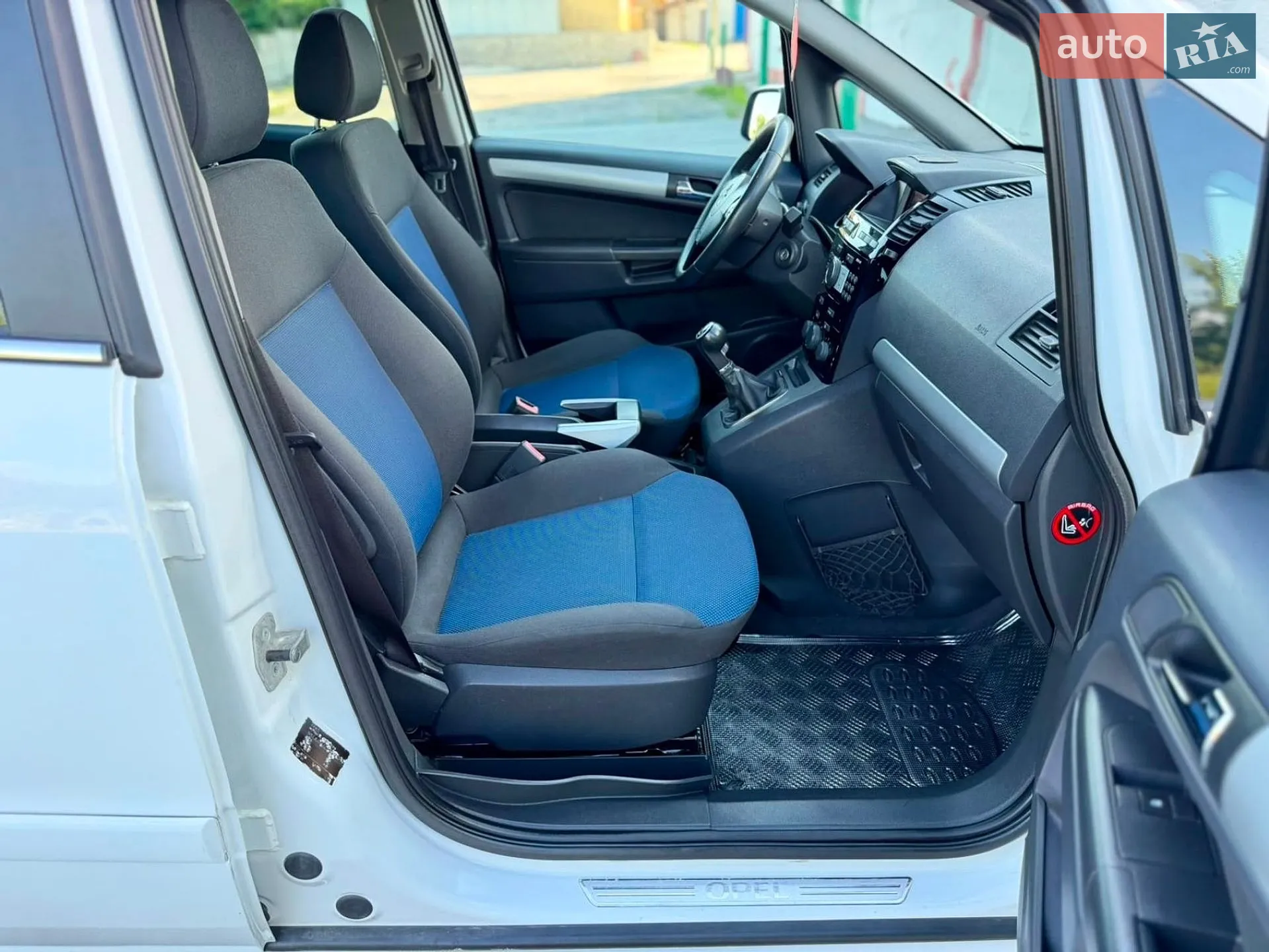 2011 Opel Zafira - мініатюра 34