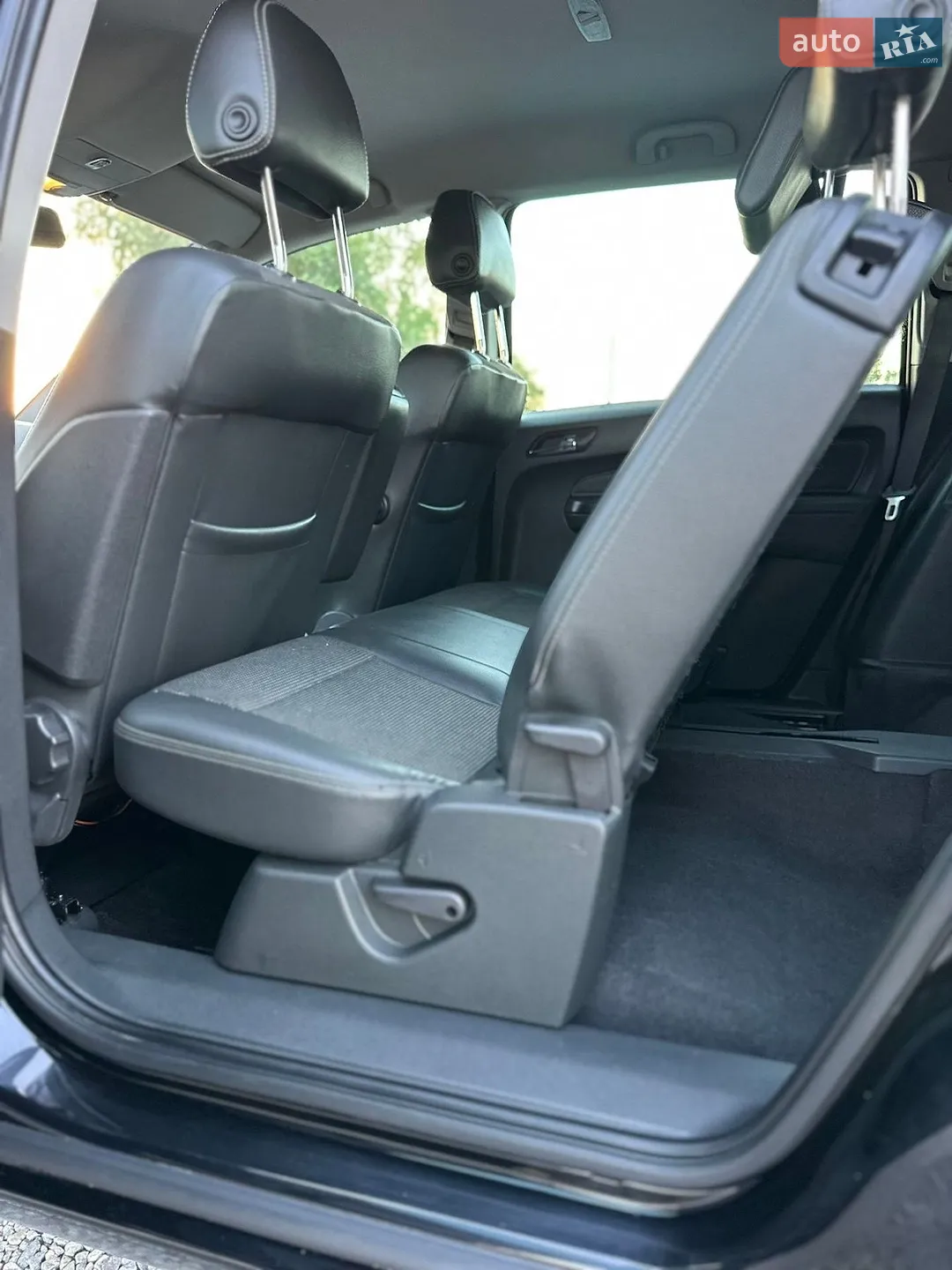 2011 Opel Zafira - мініатюра 48
