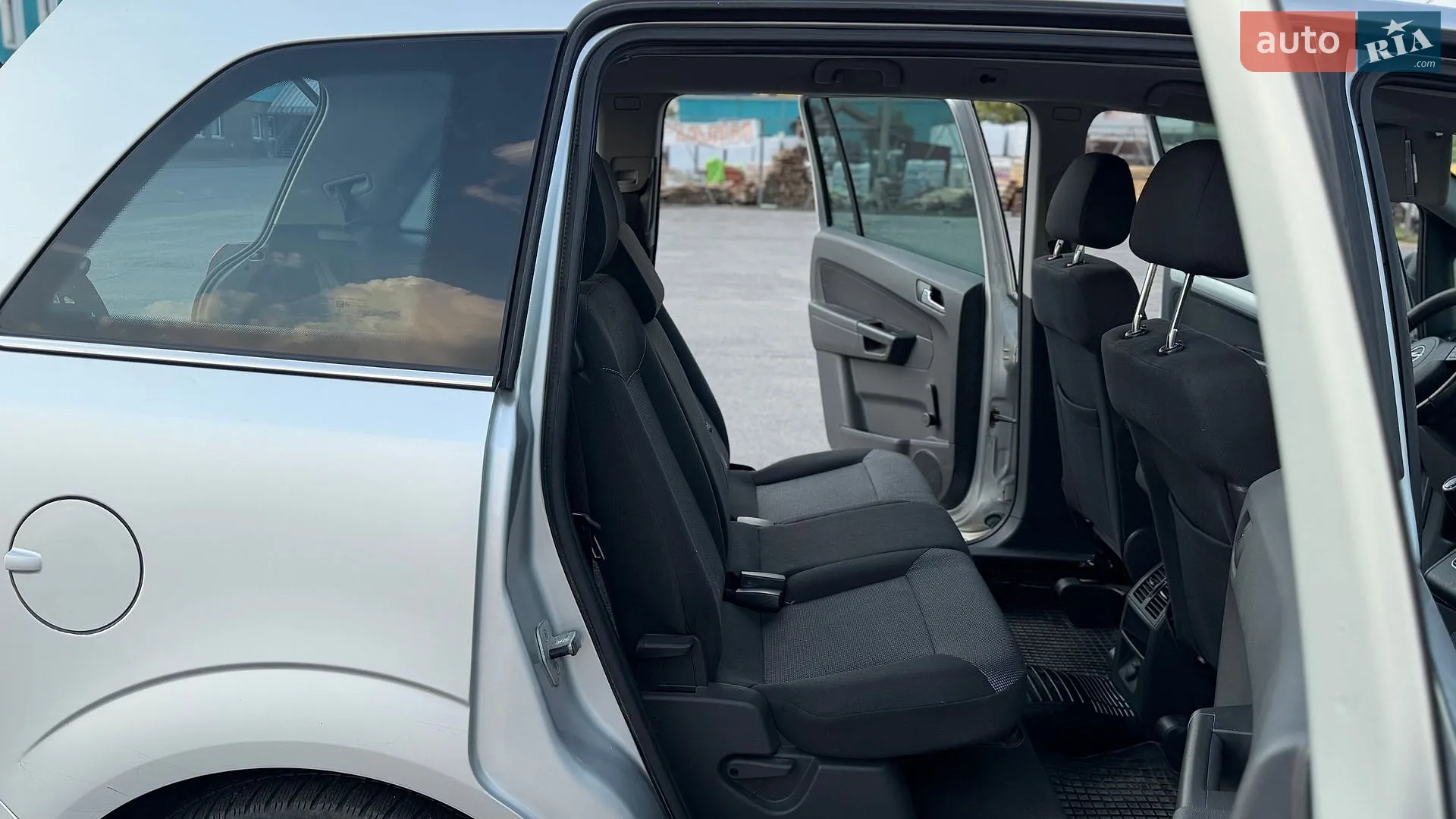 2010 Opel Zafira - мініатюра 11
