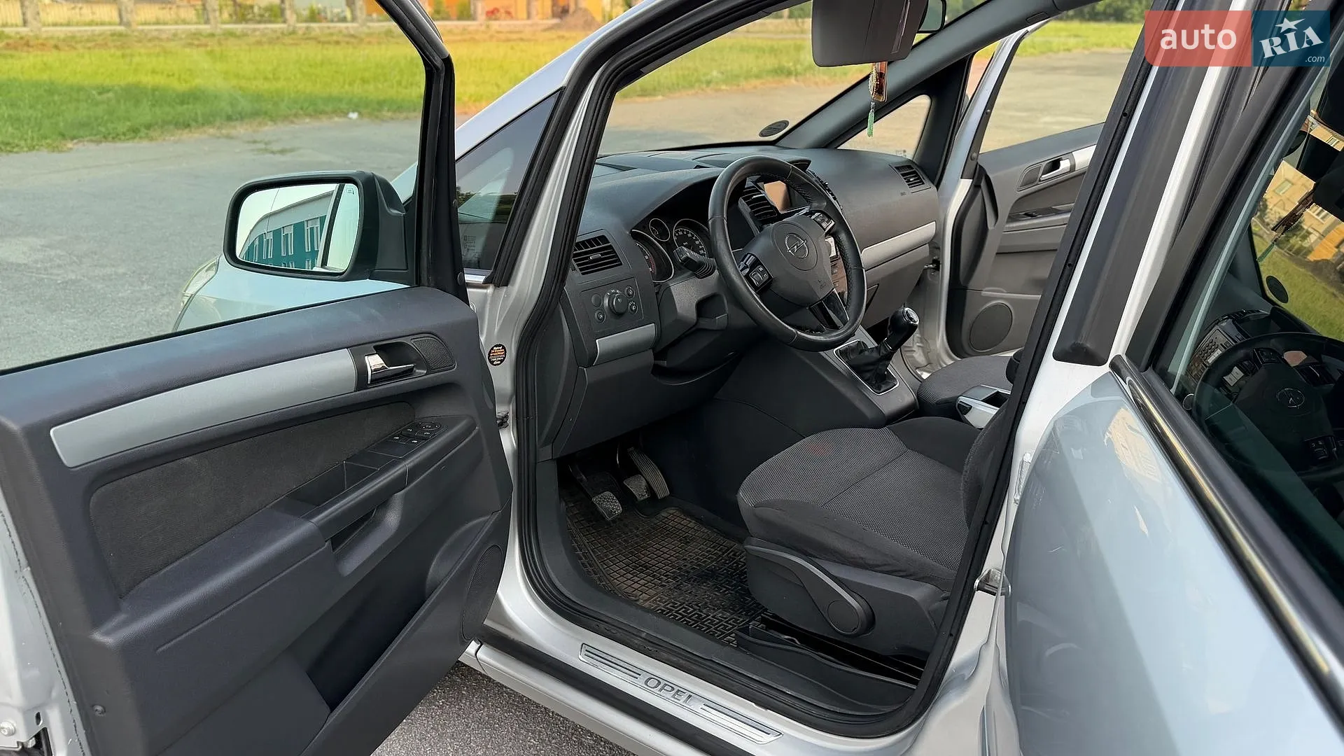 2010 Opel Zafira - мініатюра 13