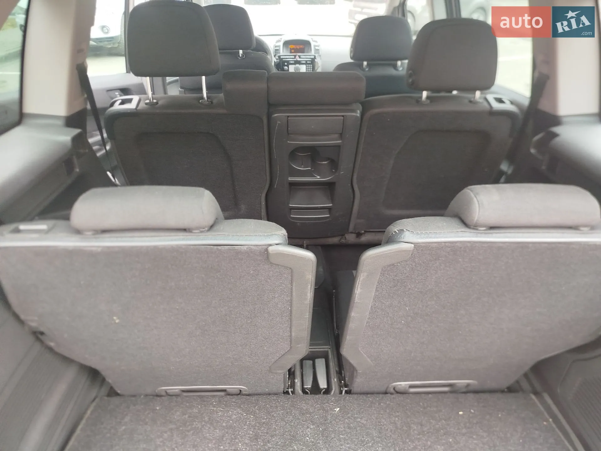 2010 Opel Zafira - мініатюра 18
