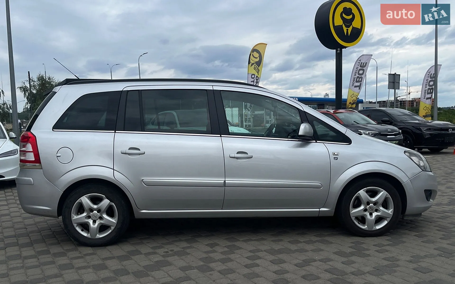 2010 Opel Zafira - мініатюра 8