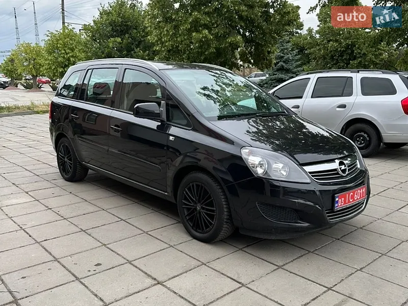 Opel Zafira 2012