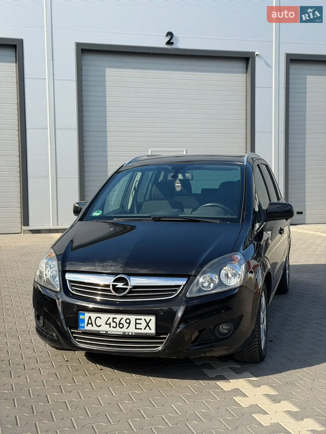 2011 Opel Zafira - фото 1