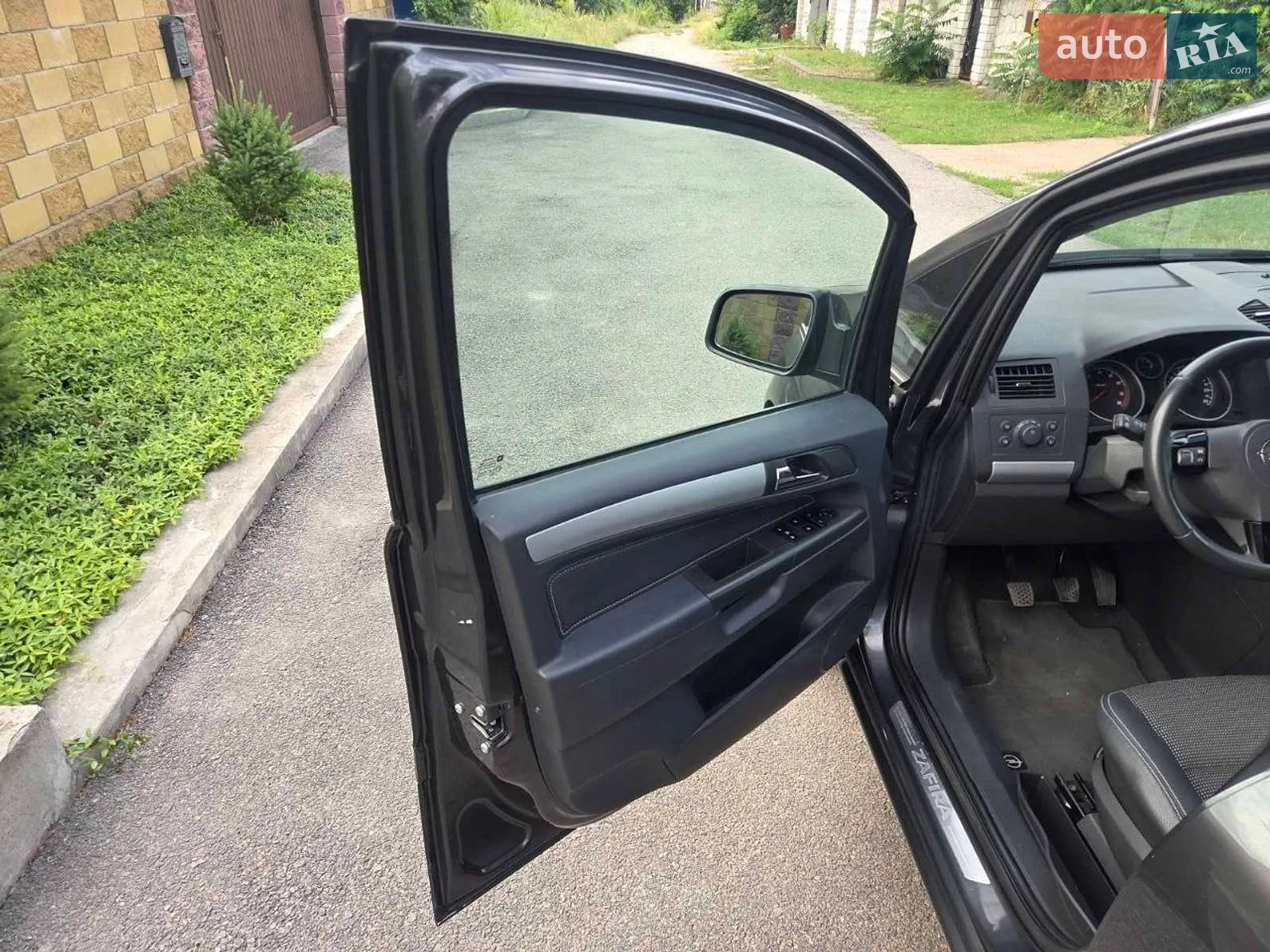 2010 Opel Zafira - мініатюра 18