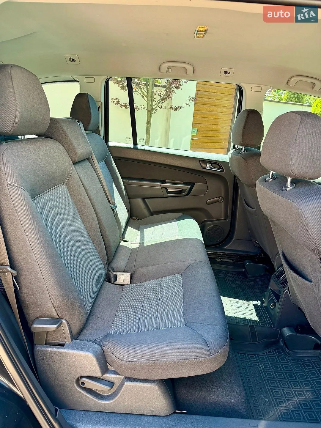 2011 Opel Zafira - мініатюра 32