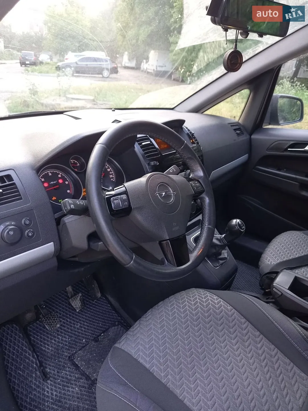 2010 Opel Zafira - мініатюра 12