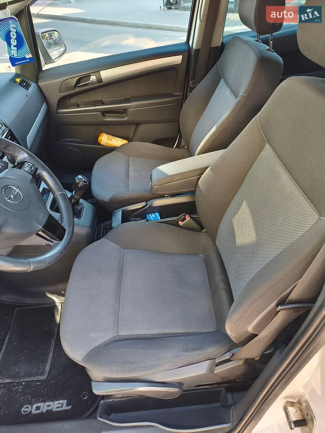 2010 Opel Zafira - мініатюра 18