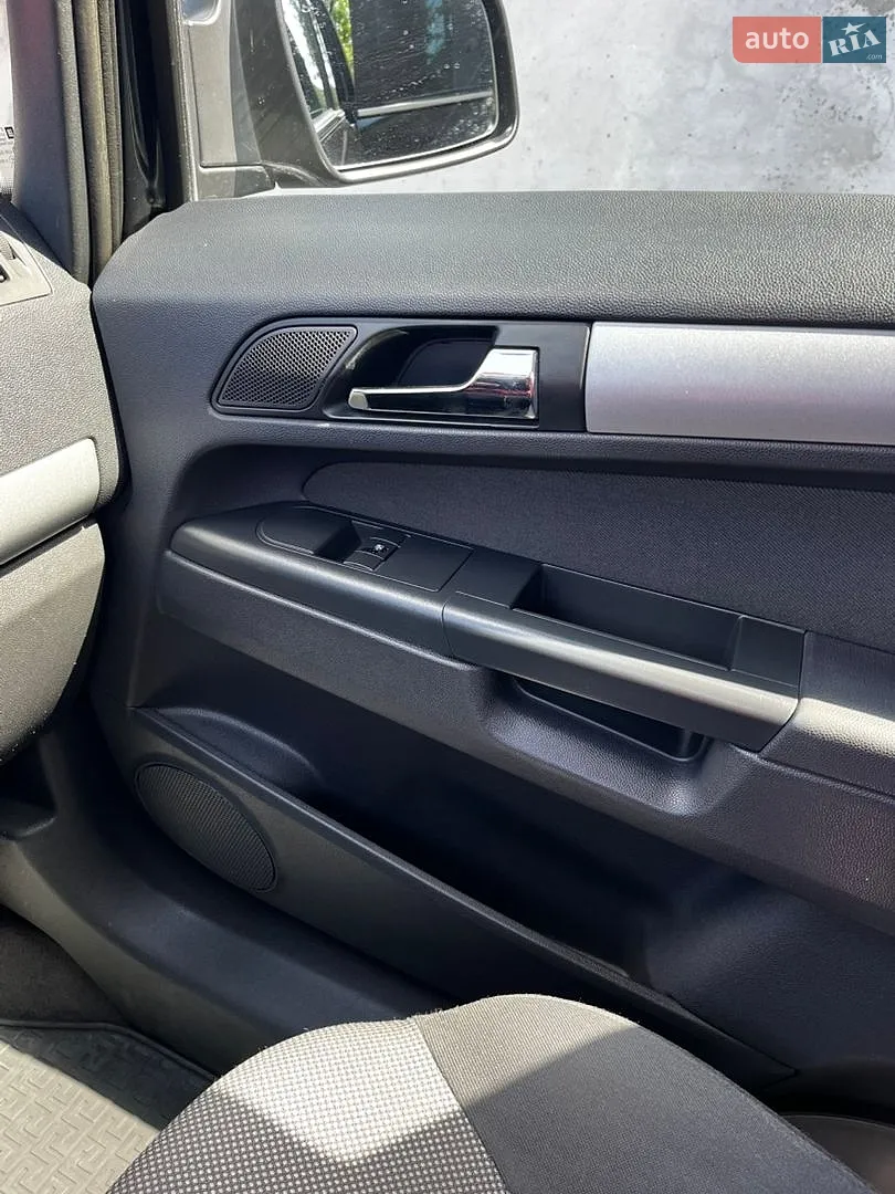 2010 Opel Zafira - мініатюра 32