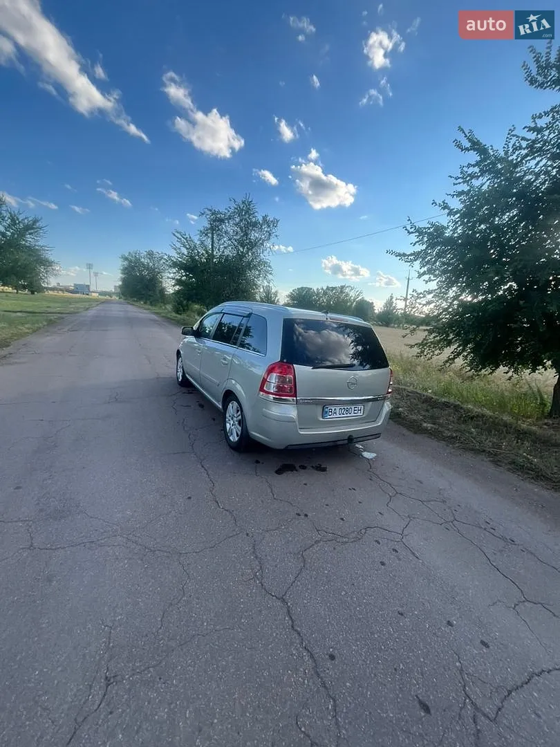 2011 Opel Zafira - мініатюра 9