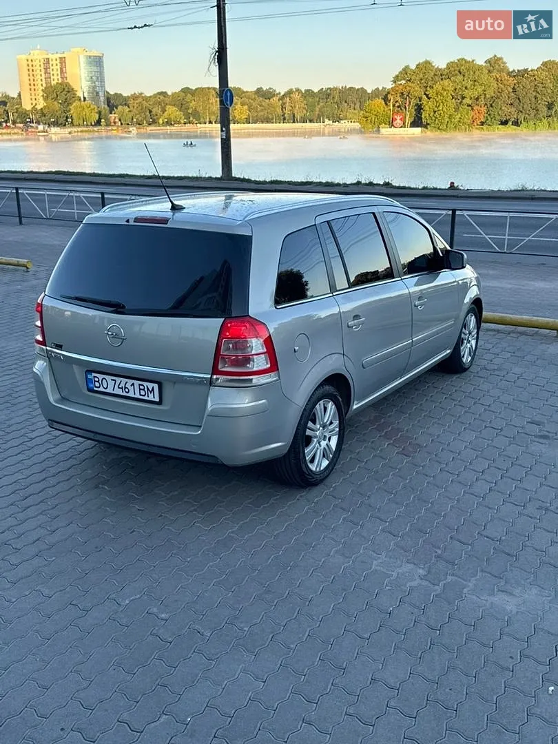 2010 Opel Zafira - мініатюра 14
